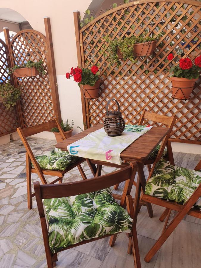Kalamia'S Cozy Apartment Pyrgos Kallistis Exterior foto